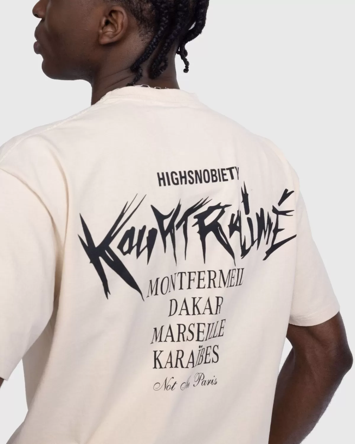 École Kourtrajmé Ecole Kourtrajme X Highsnobiety T-Shirt Met Korte Mouwen Eggshell Cheap