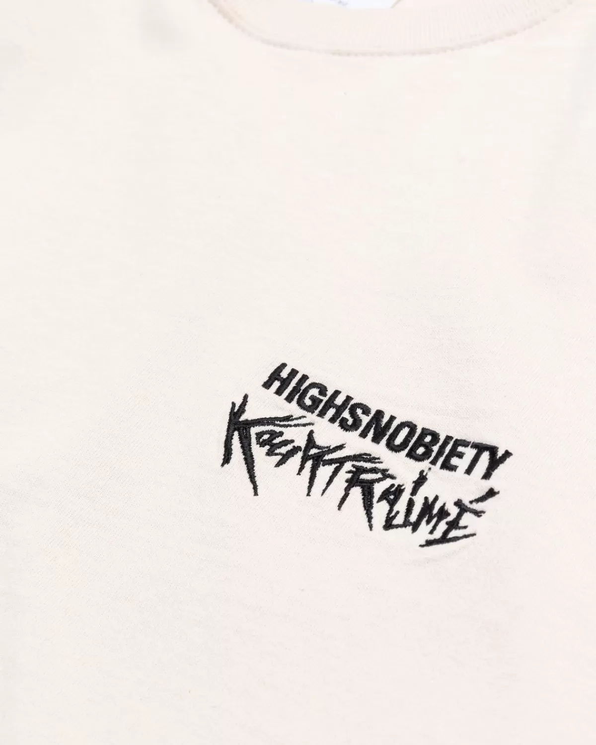 École Kourtrajmé Ecole Kourtrajme X Highsnobiety T-Shirt Met Korte Mouwen Eggshell Cheap